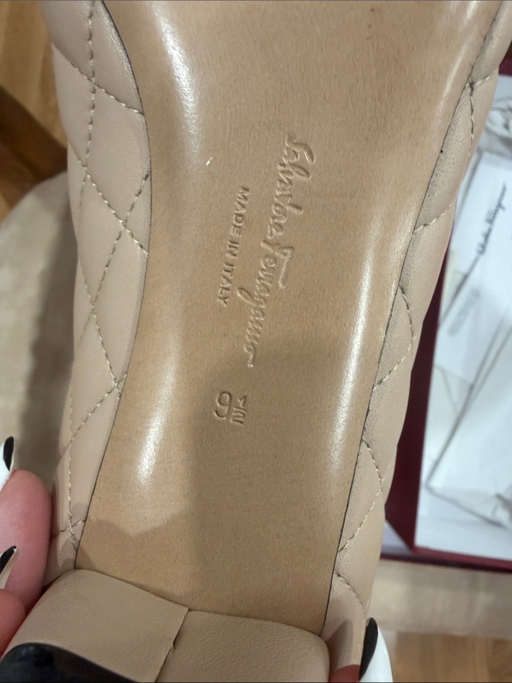 Salvatore Ferragamo Nude and Black Vara Bow Leather Flats - Picture 3 of 5